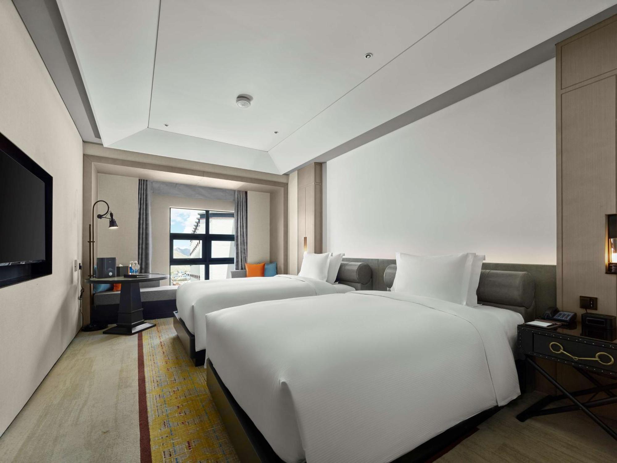 Hilton Shigatse Hotell Xigaze Exteriör bild