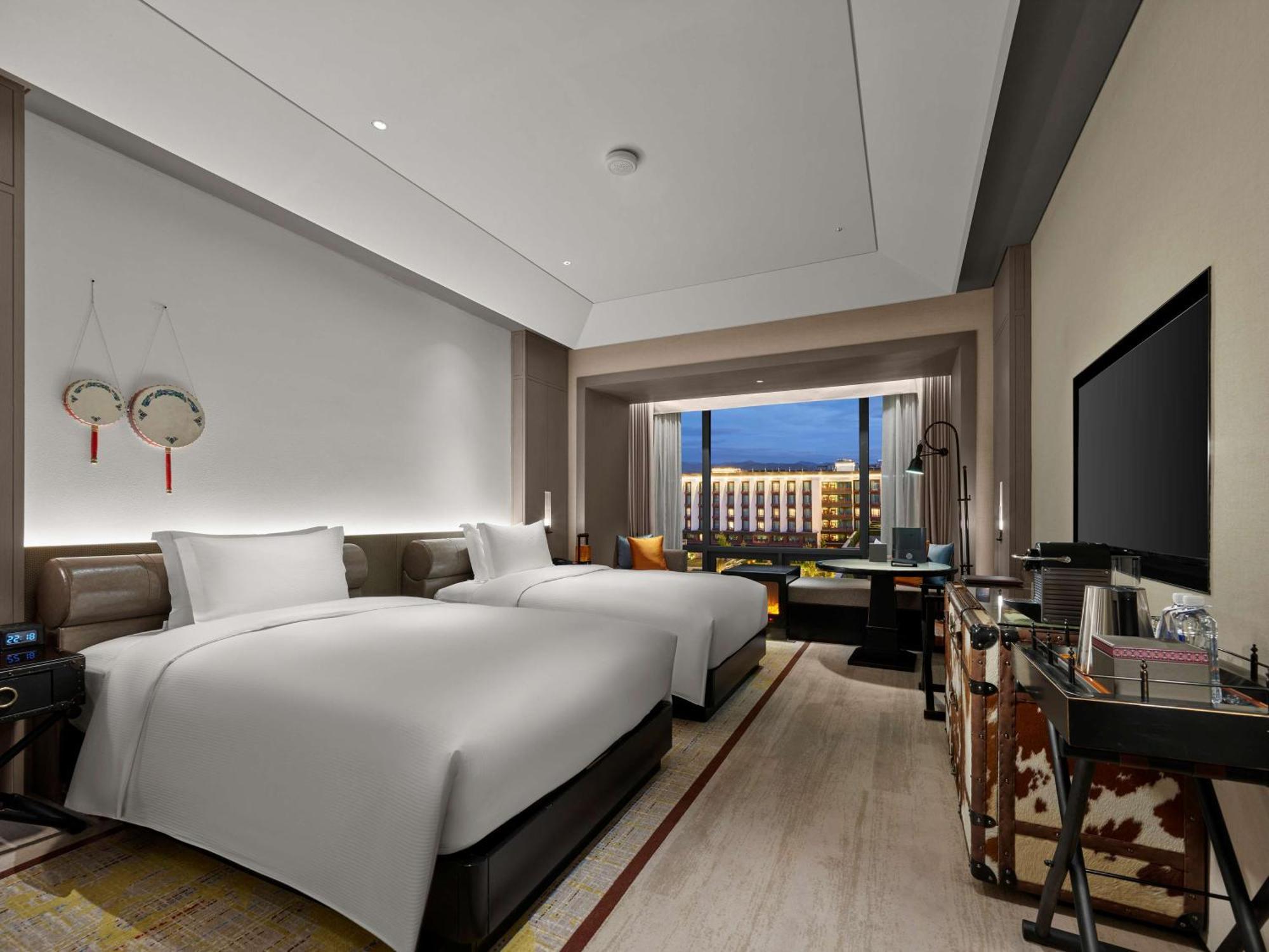 Hilton Shigatse Hotell Xigaze Exteriör bild