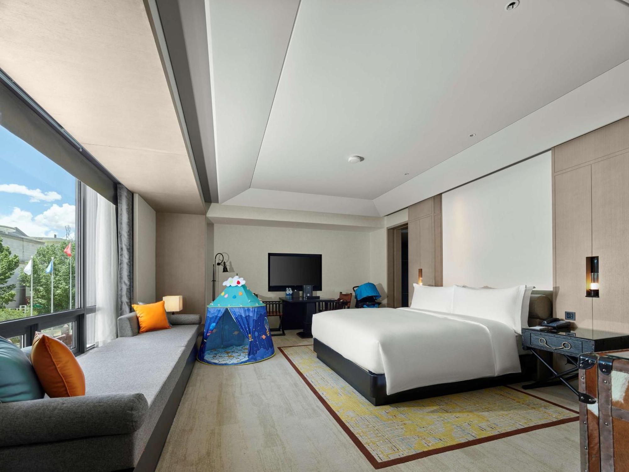 Hilton Shigatse Hotell Xigaze Exteriör bild